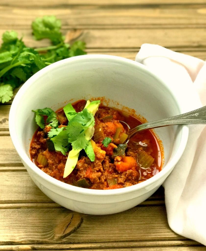 his Instant Pot Beanless Beef Chili is perfect for 21 Day Fixers and all my Whole 30/Paleo friends, too!